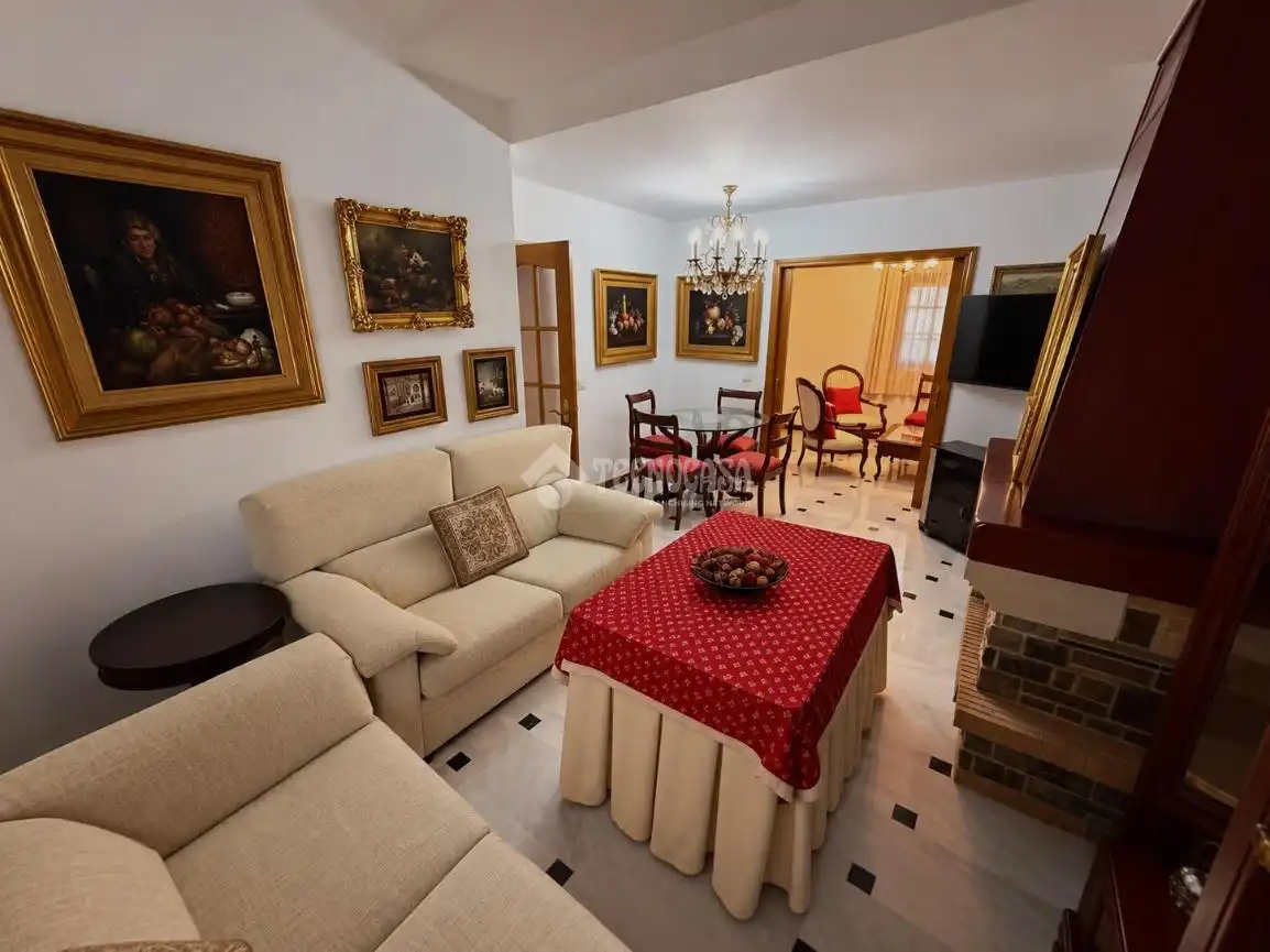 Casa aparellada en venda a El Retiro - Parque Atlántico - Ronda este