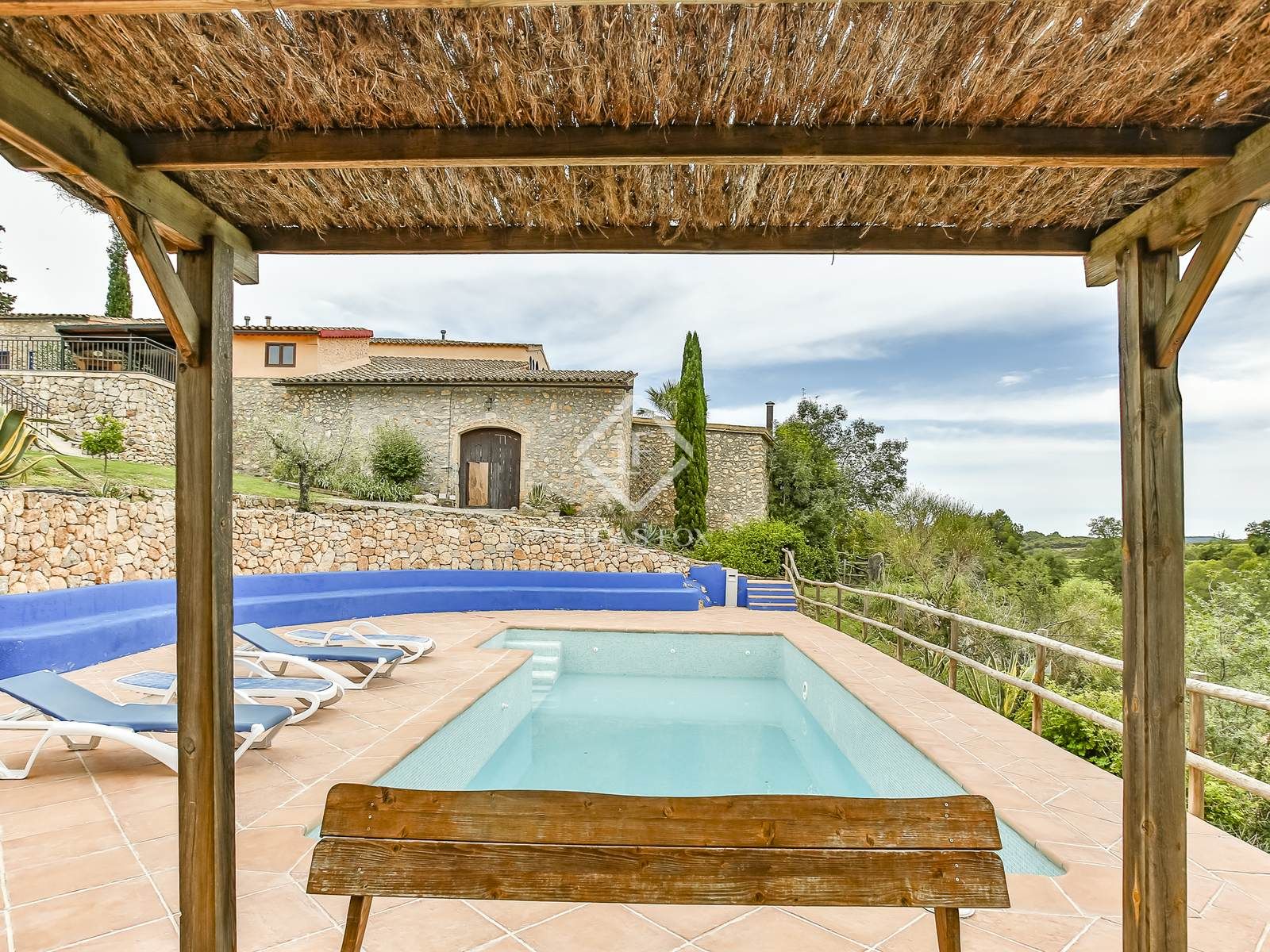 Piscina de Finca rústica en venda en Torrelles de Foix amb Calefacció, Jardí privat i Piscina