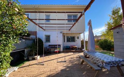 Jardí de Casa adosada en venda en Pioz amb Calefacció, Jardí privat i Terrassa