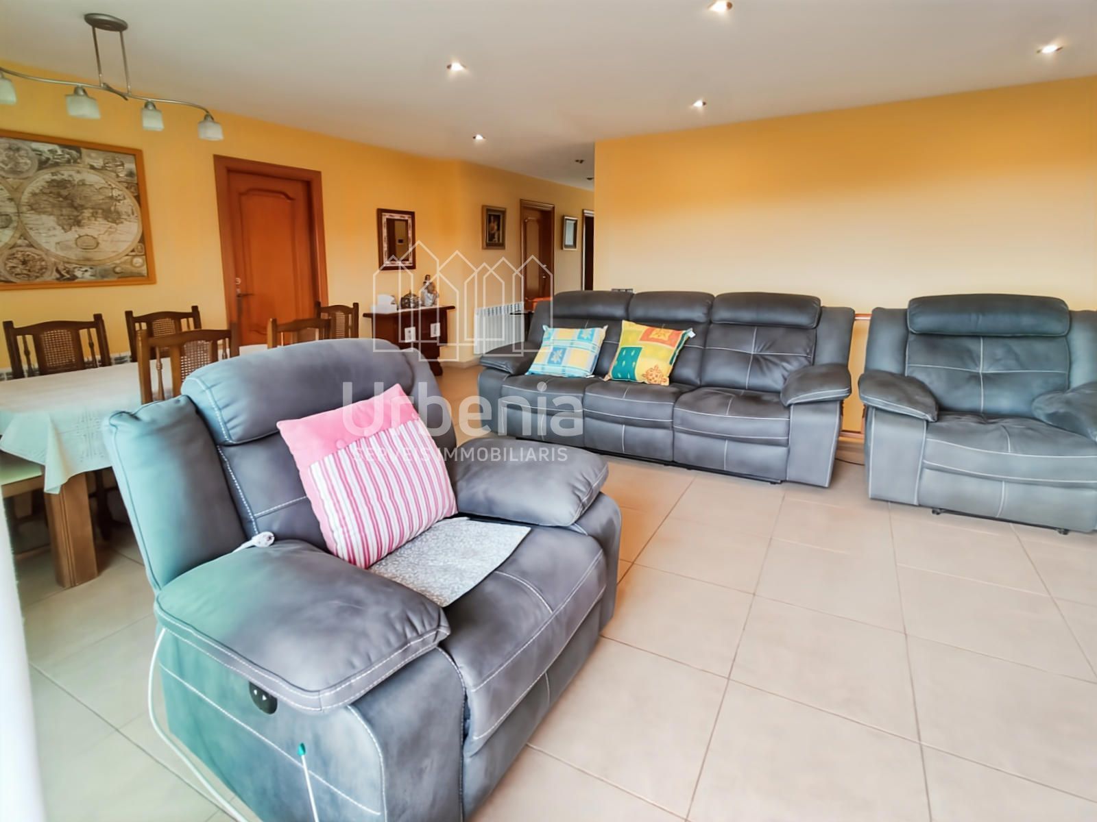 Sala d'estar de Casa o xalet en venda en Tordera amb Calefacció, Terrassa i Traster