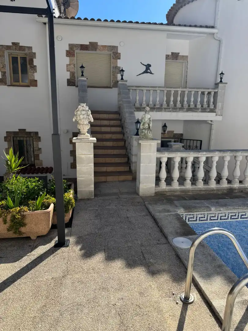 Chalet con piscina en venta en Canyelles, imagen 6