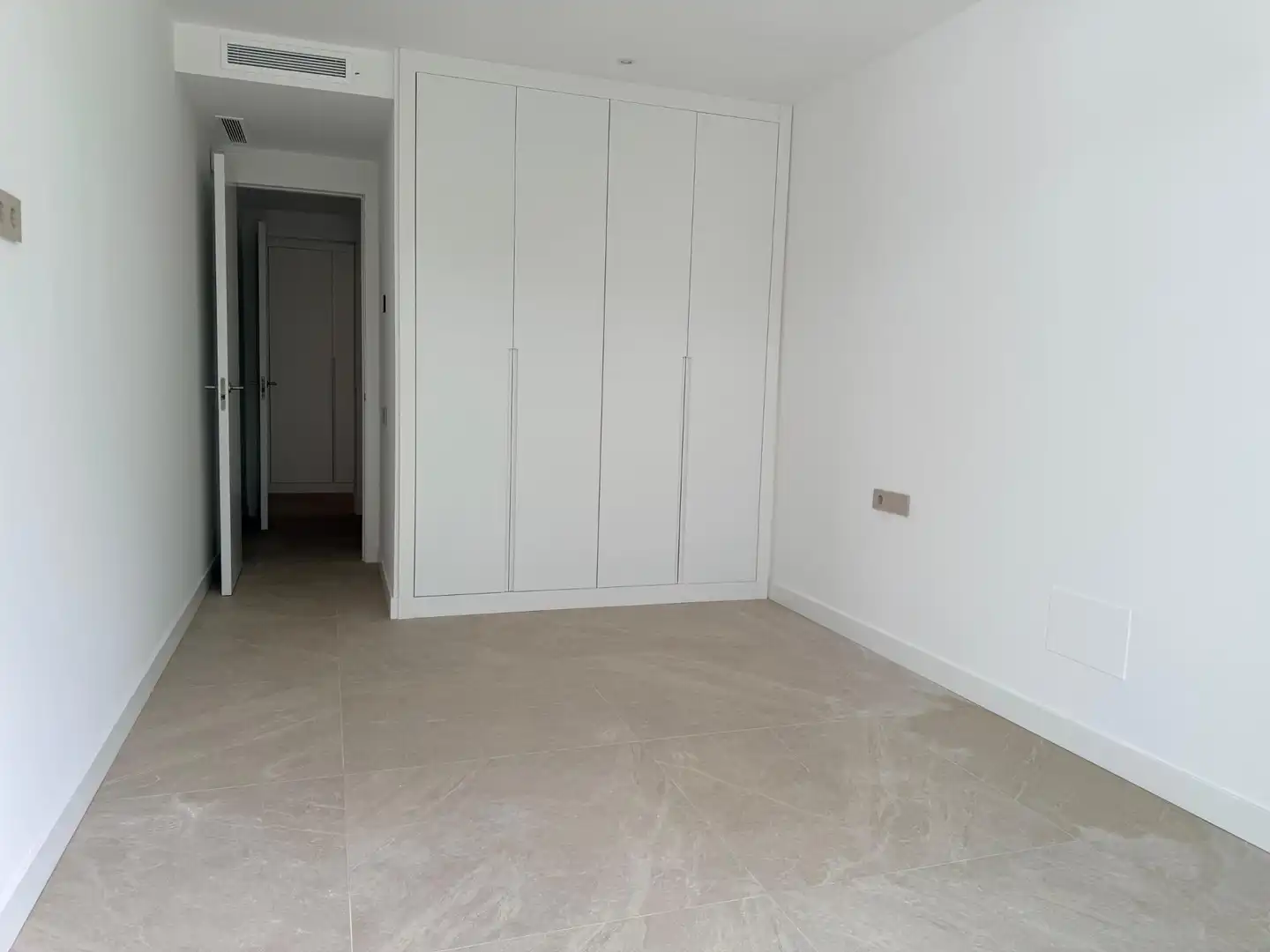 Apartamento en venta en Marbella con Aire acondicionado, Calefacción y Jardín privado