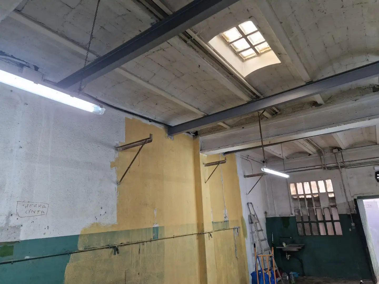 Fabrikhallen zur Miete in Gràcia