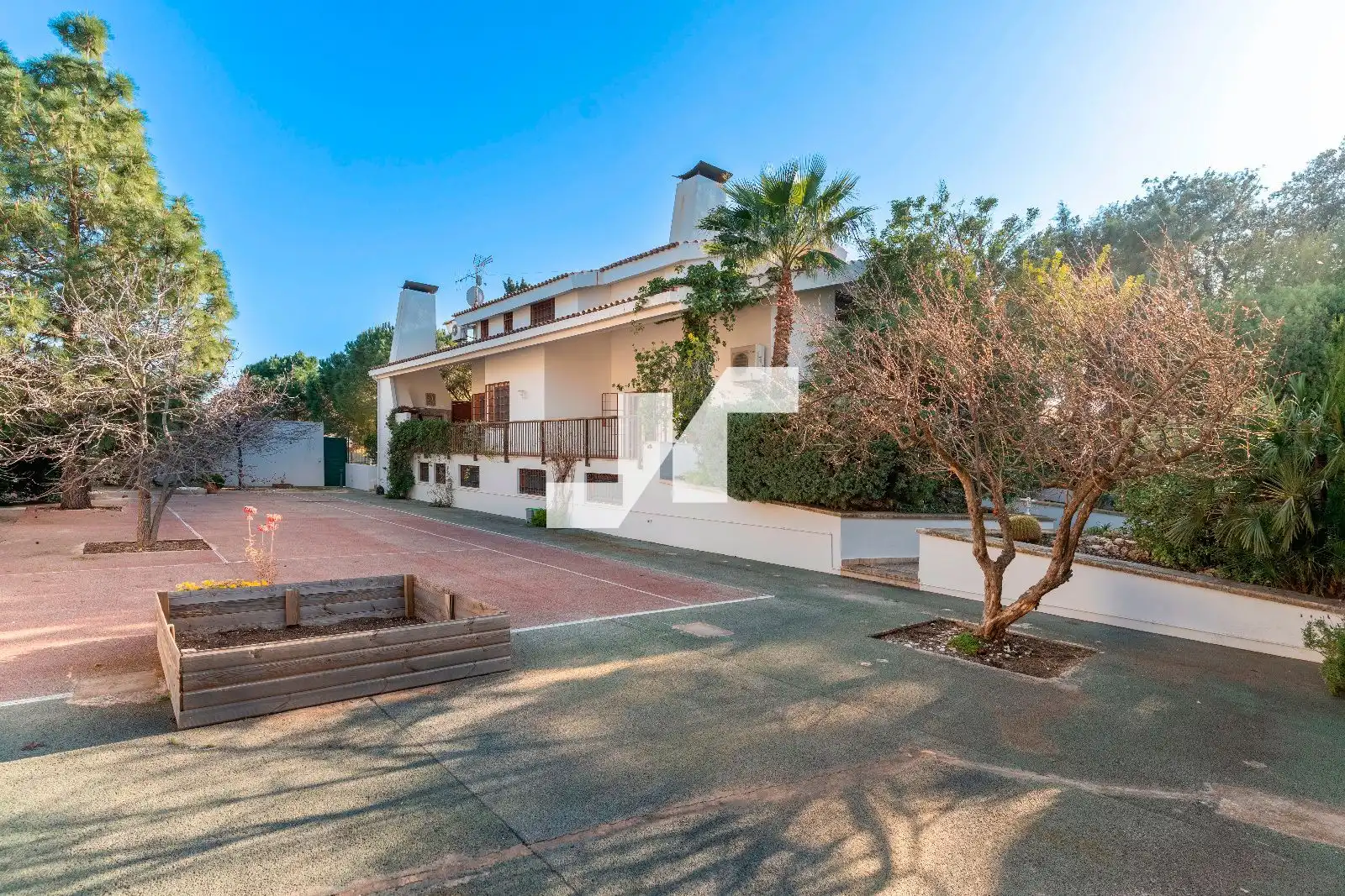 Vista exterior de Casa o xalet en venda en Benicasim / Benicàssim amb Aire condicionat, Calefacció i Jardí privat
