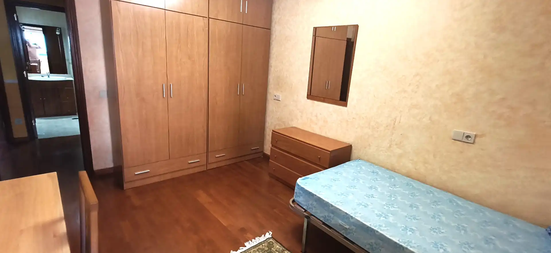 Habitación de Piso de alquiler en Burgos con Calefacción, Parquet y Terraza