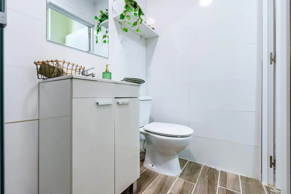 Bathroom of Ground floor for sale in Madrid  with Heating