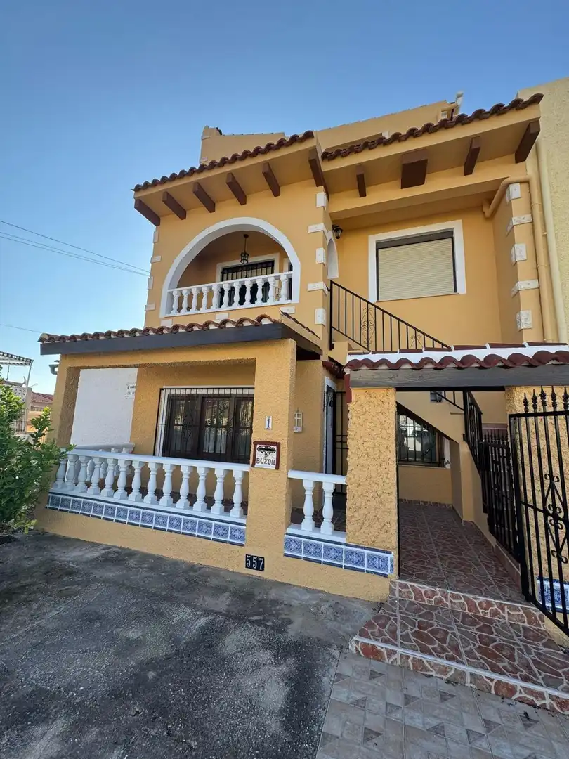 Adossat en venda a Calle Andalucía 70, imagen 3
