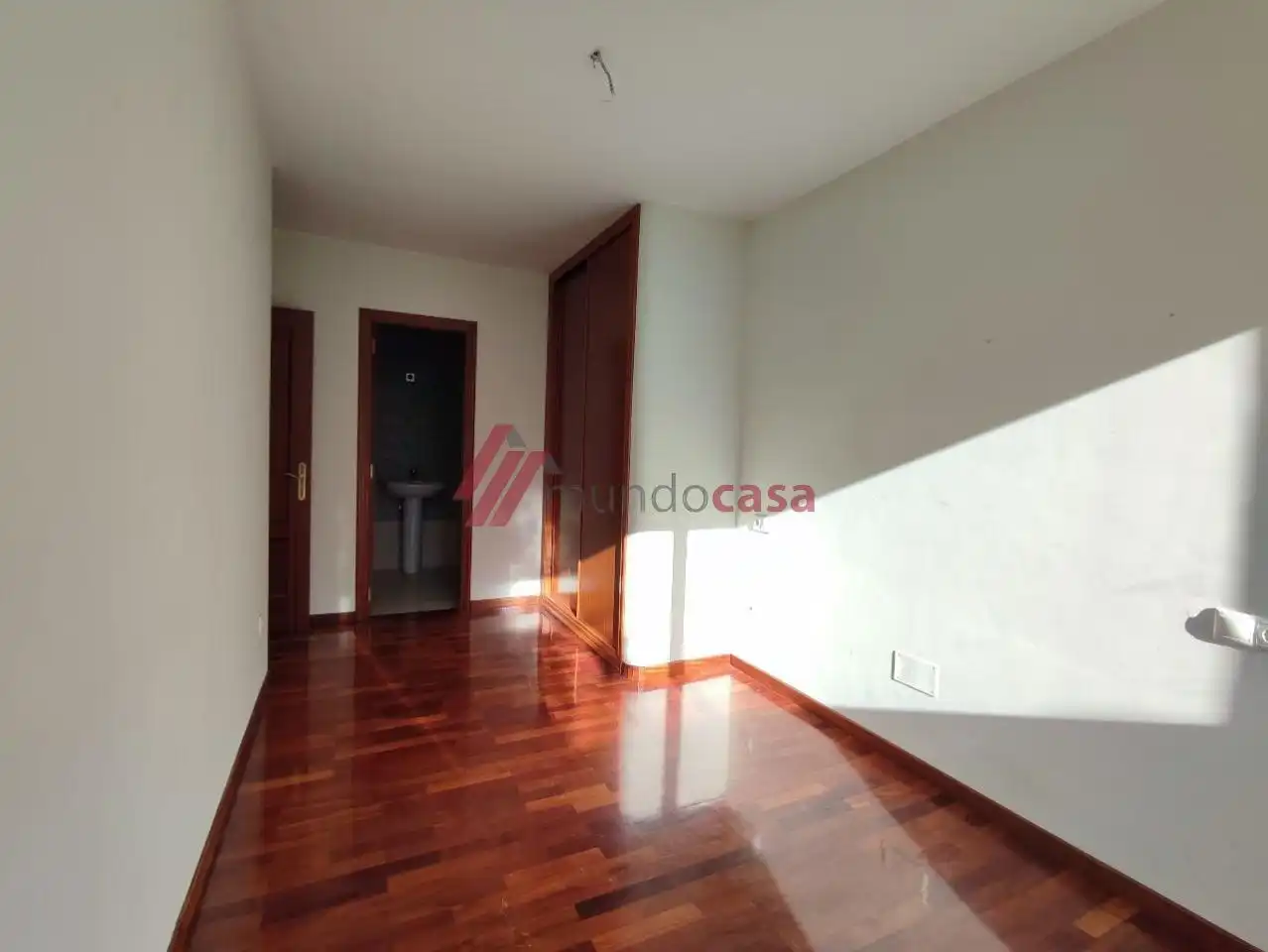 Bedroom of Flat for rent in Narón  with Heating, Parquet flooring and Storage room
