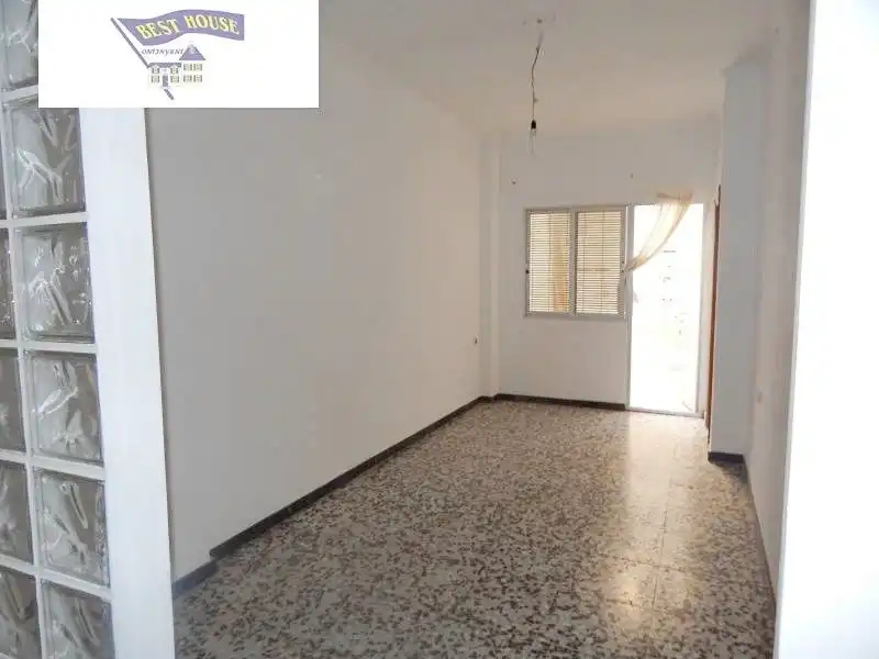 Business premises to rent in Sant Josep - Zona Hospital, imagen 3