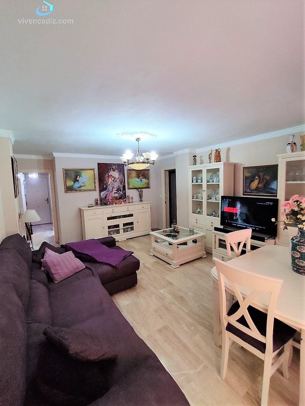 Sala d'estar de Pis en venda en  Cádiz Capital amb Aire condicionat i Parquet