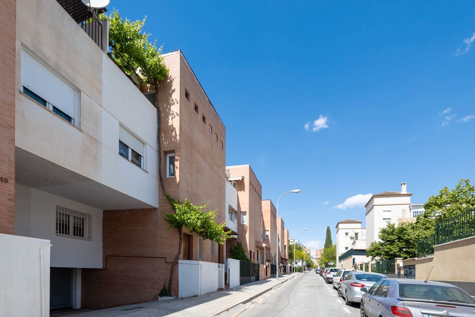 Exterior view of Single-family semi-detached to rent in  Granada Capital  with Air Conditioner, Heating and Terrace