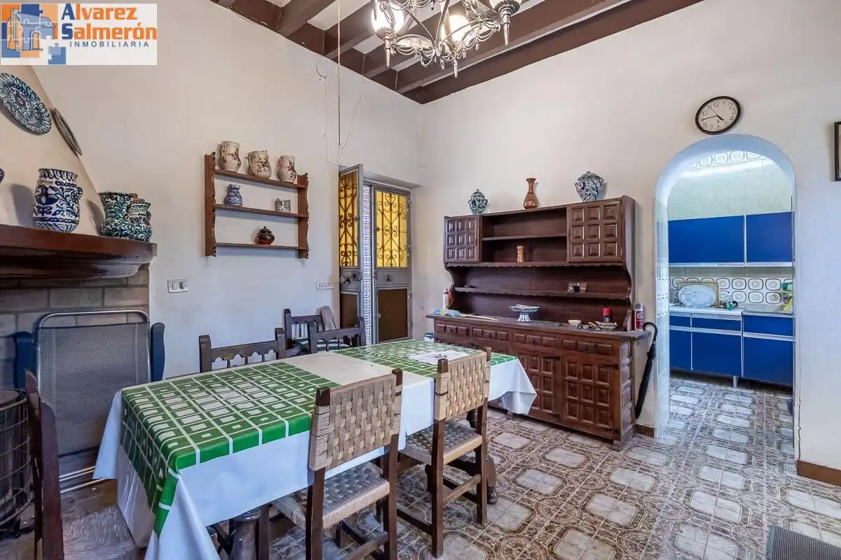 Country homes for sale in Calle CAJAR, Barrio de la Vega