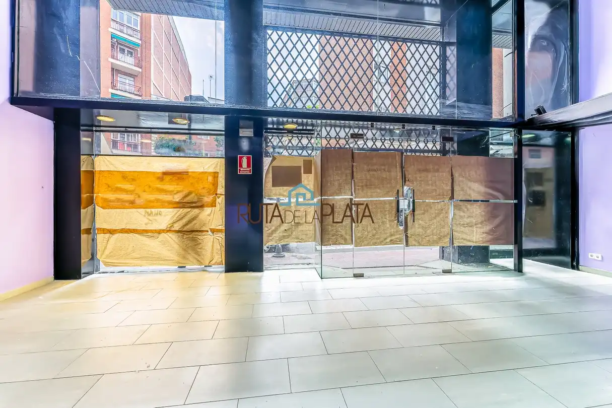 Local en venta en Zamora Capital  con Aire acondicionado, Calefacción y Internet