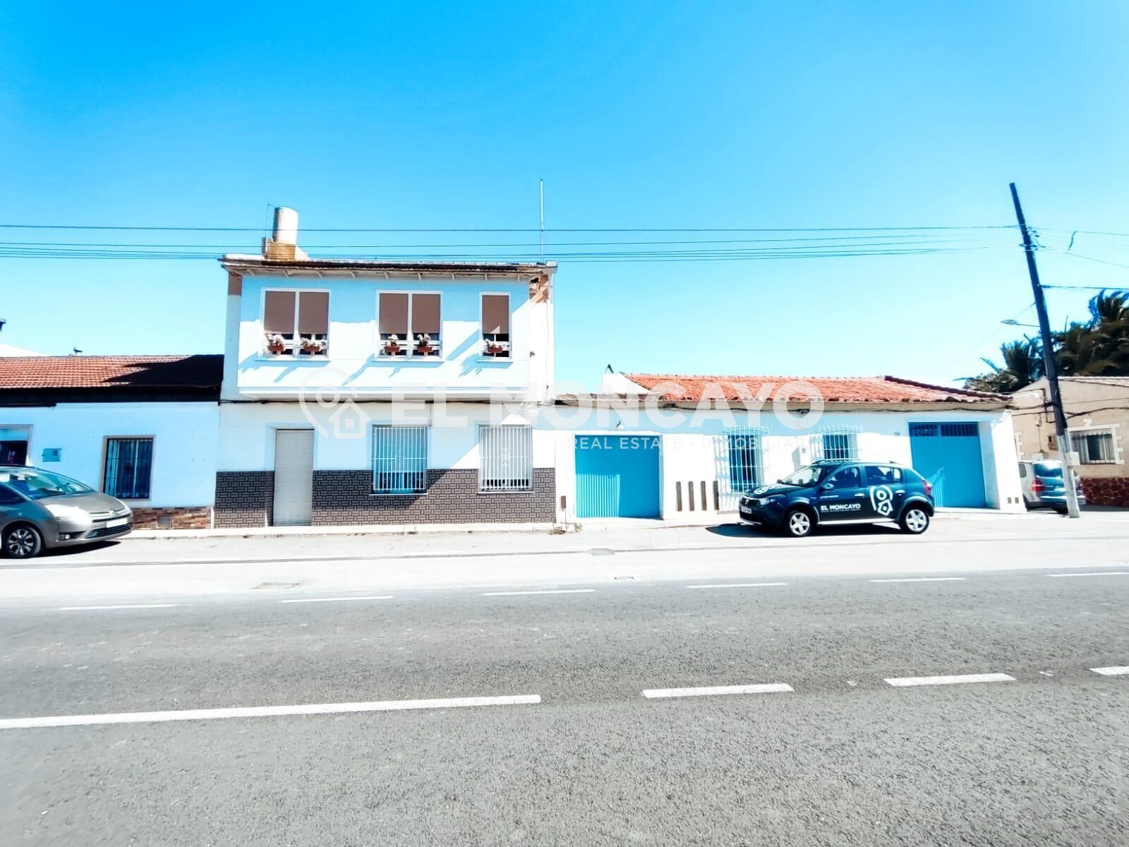 Exterior view of House or chalet for sale in Almoradí  with Terrace, Storage room and Furnished