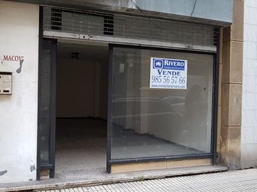 Gewerbefläche zum Verkauf in Calle Río Sil 3