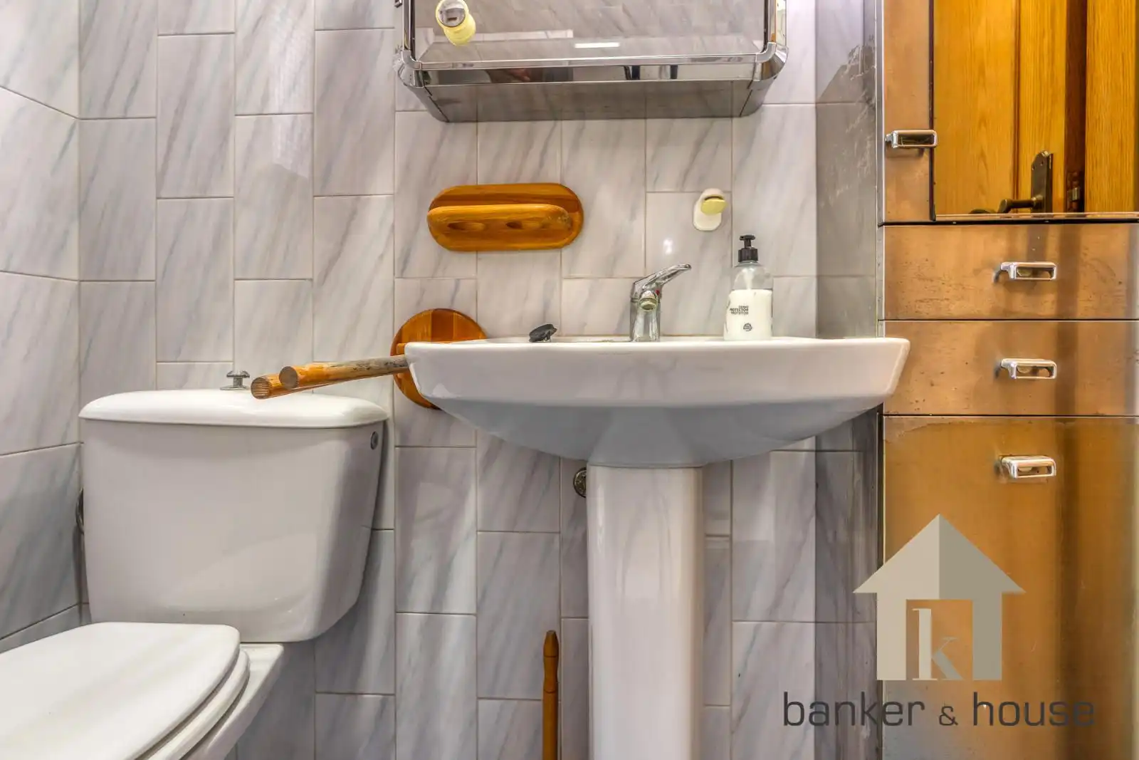 Badezimmer von Haus oder Chalet zum Verkauf in Cerdanyola del Vallès mit Heizung, Parkett und Terrasse