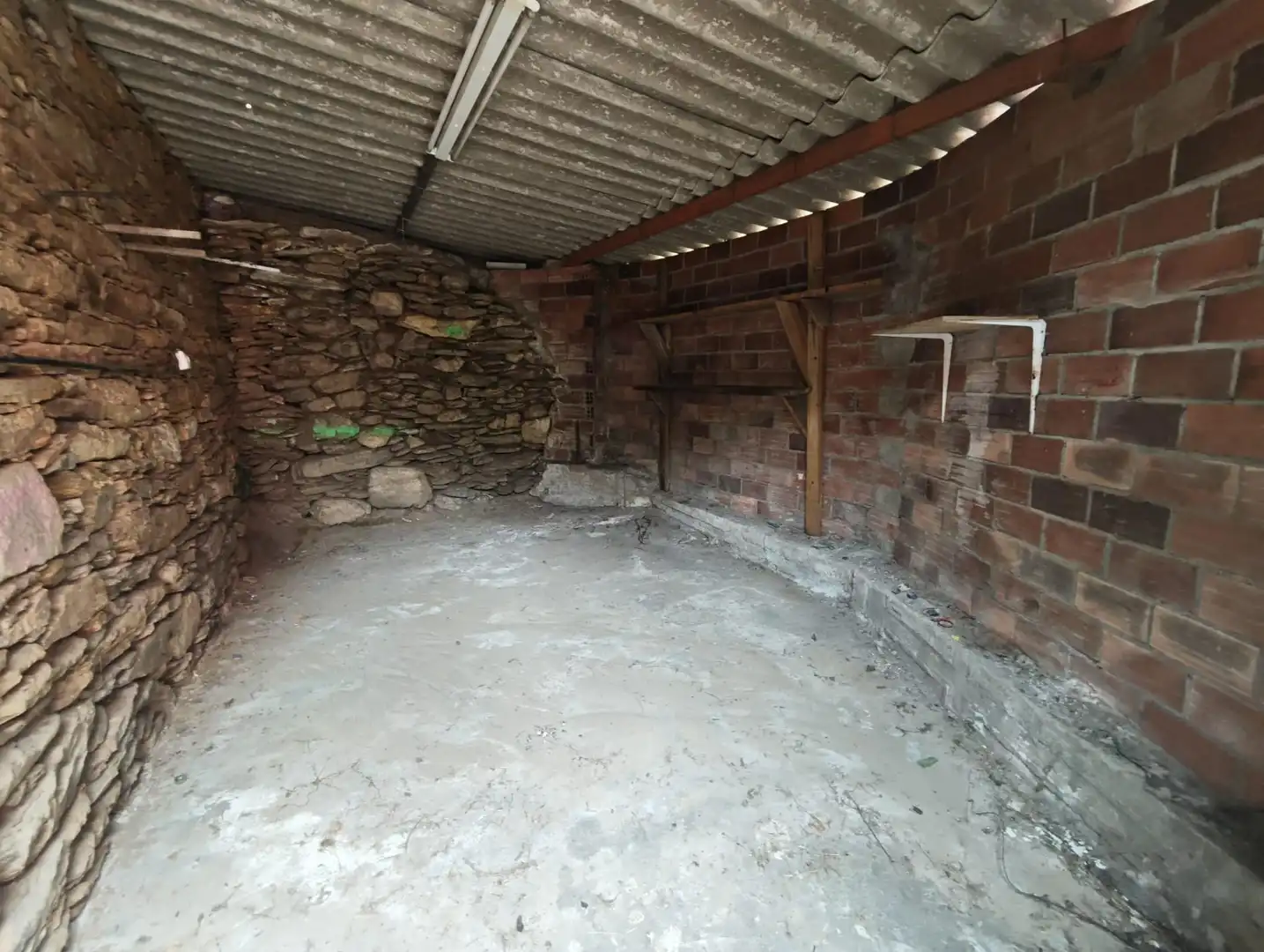 Casa adosada en venda en Lousame