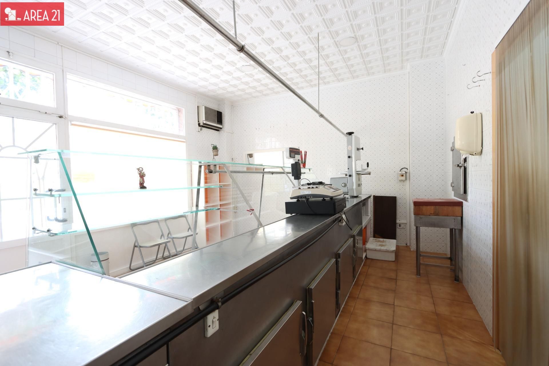 Cocina de Local de alquiler en La Pobla de Vallbona