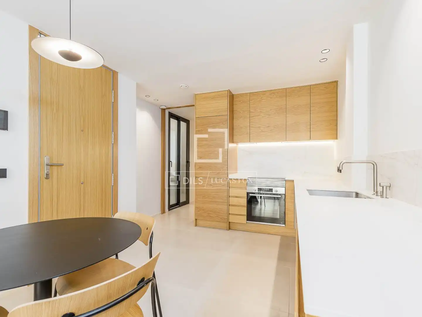 Cuina de Pis en venda en Barcelona amb Aire condicionat, Calefacció i Parquet