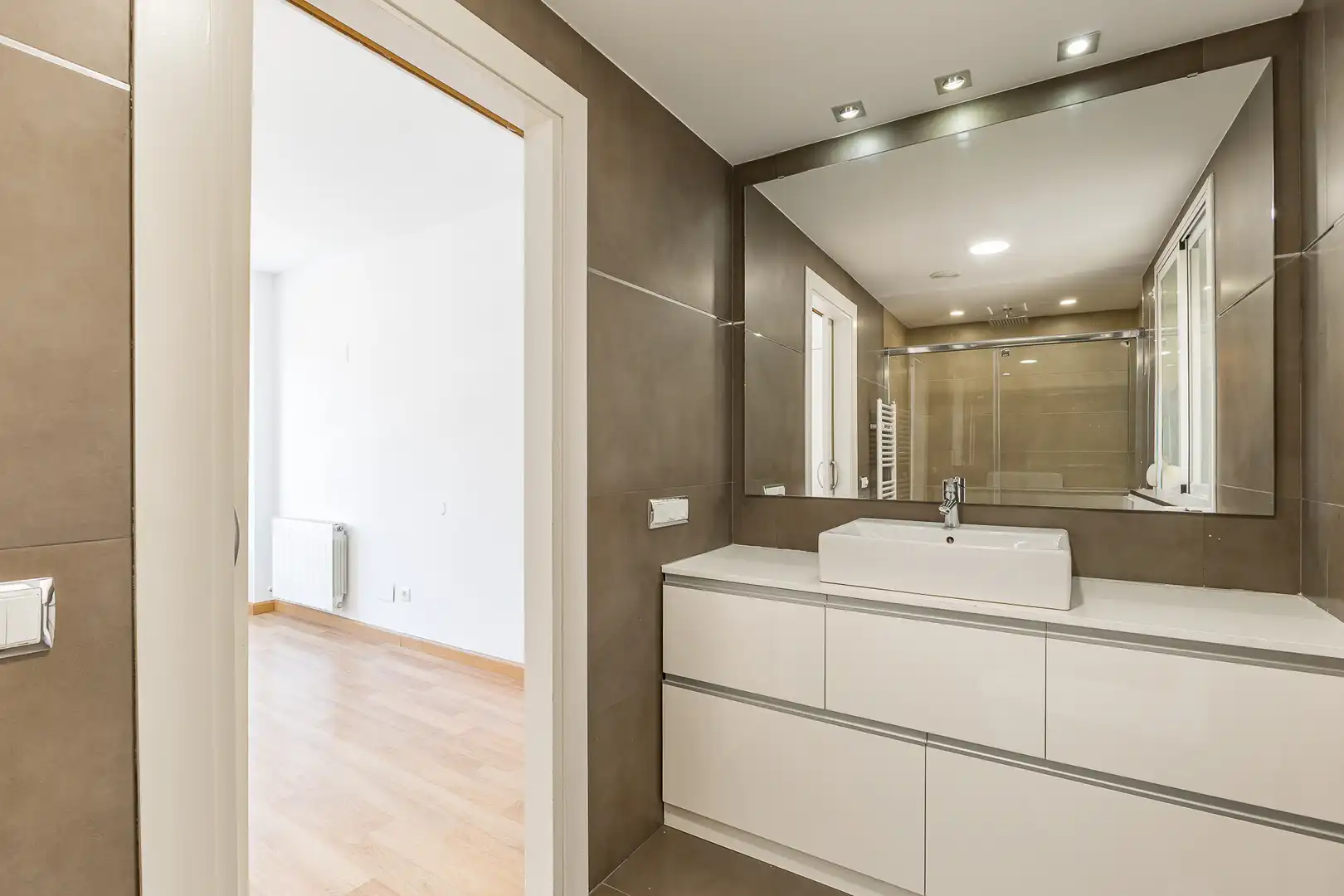 Baño de Piso en venta en Molins de Rei con Aire acondicionado, Calefacción y Parquet