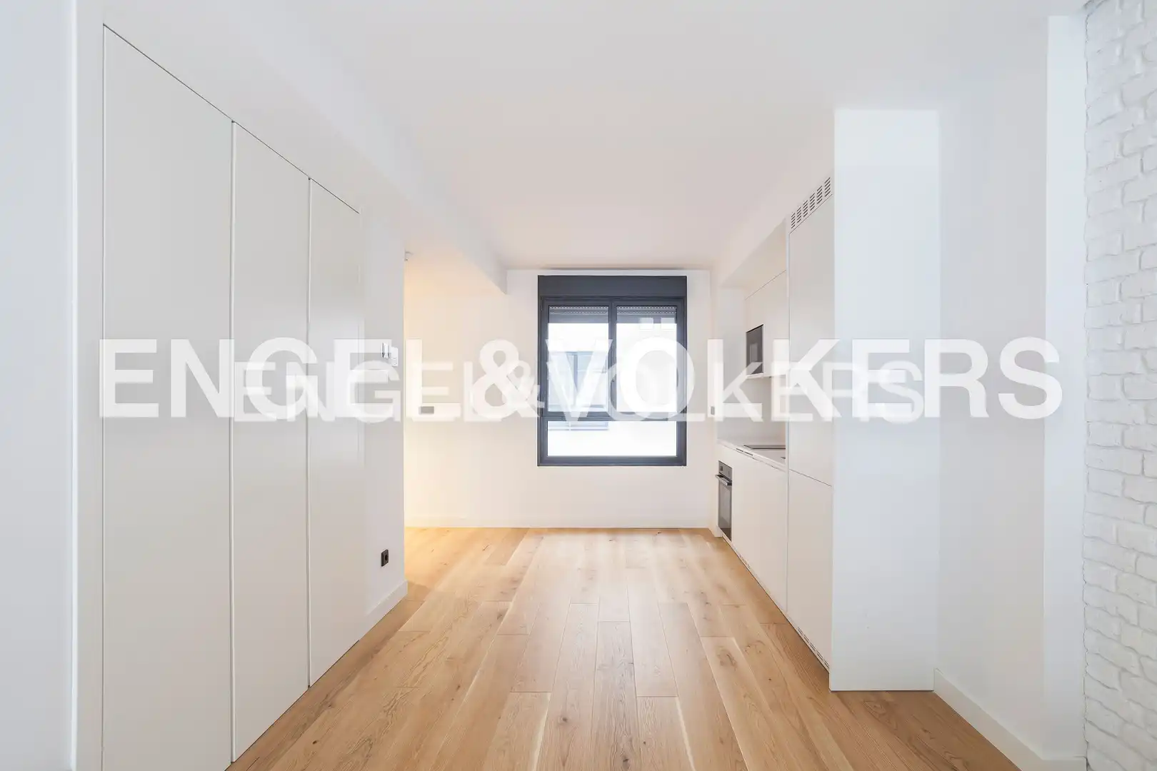 Sala de estar de Piso de alquiler en Madrid con Aire acondicionado, Calefacción y Jardín privado