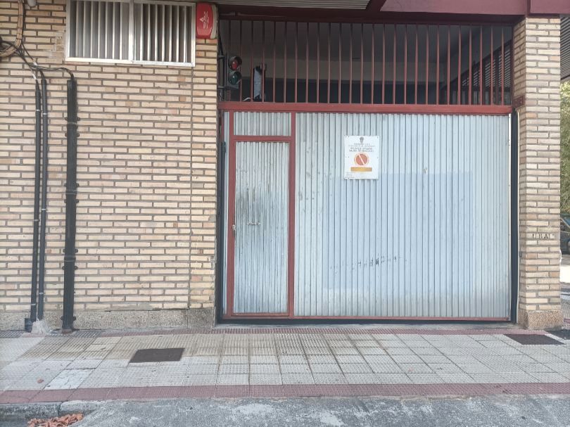 Vista exterior de Garaje en venta en Arrasate / Mondragón