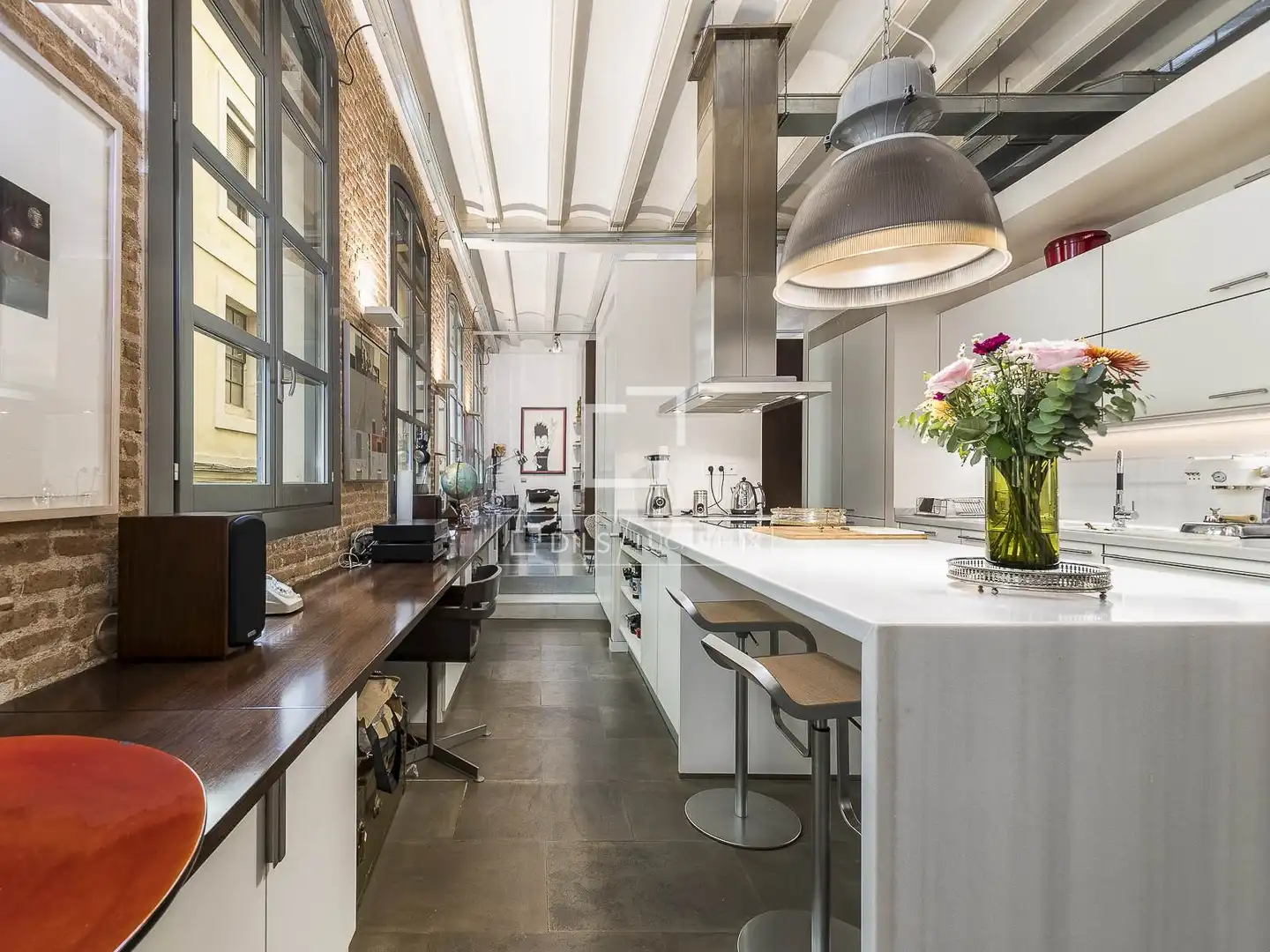 Cocina de Piso en venta en Barcelona con Calefacción y Trastero