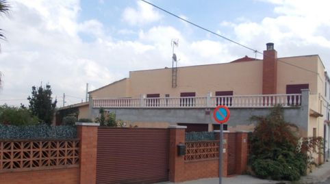 Solvia Inmobiliaria  Chalet independiente Masquefa