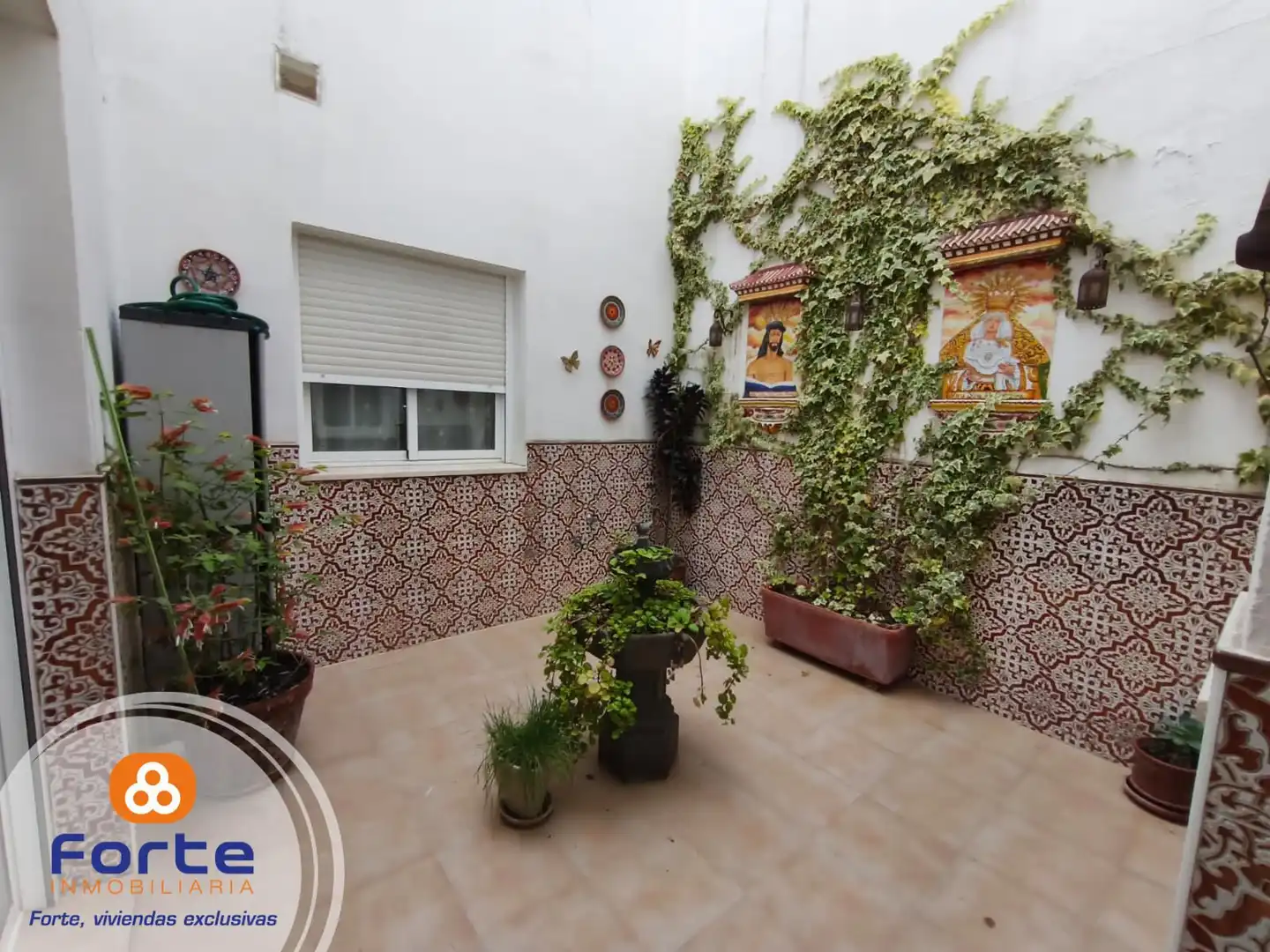 Garden of Houses for sale in Córdoba  with Air Conditioner, Heating and Furnished