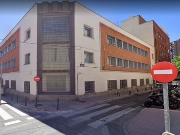 Aparcament amb ascensor en venda a Luis Cabrera