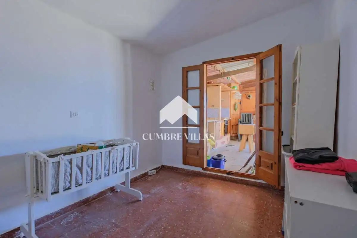 Habitación de Finca rústica en venta en Almuñécar con Jardín privado, Terraza y Trastero