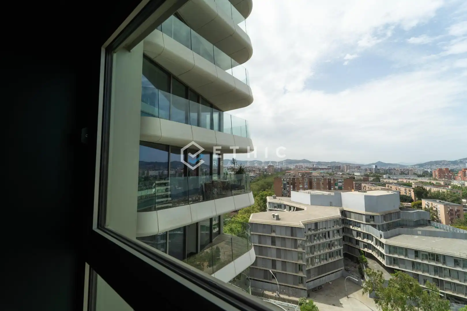 Flat with terrace for sale in Sant Martí, imagen 37