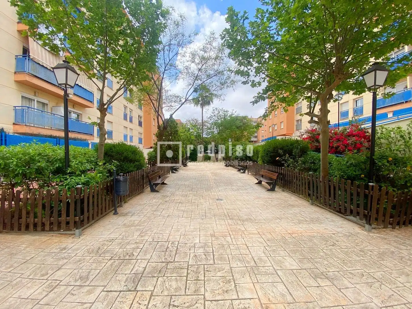 Vista exterior de Pis en venda en Málaga amb Aire condicionat, Calefacció i Jardí privat