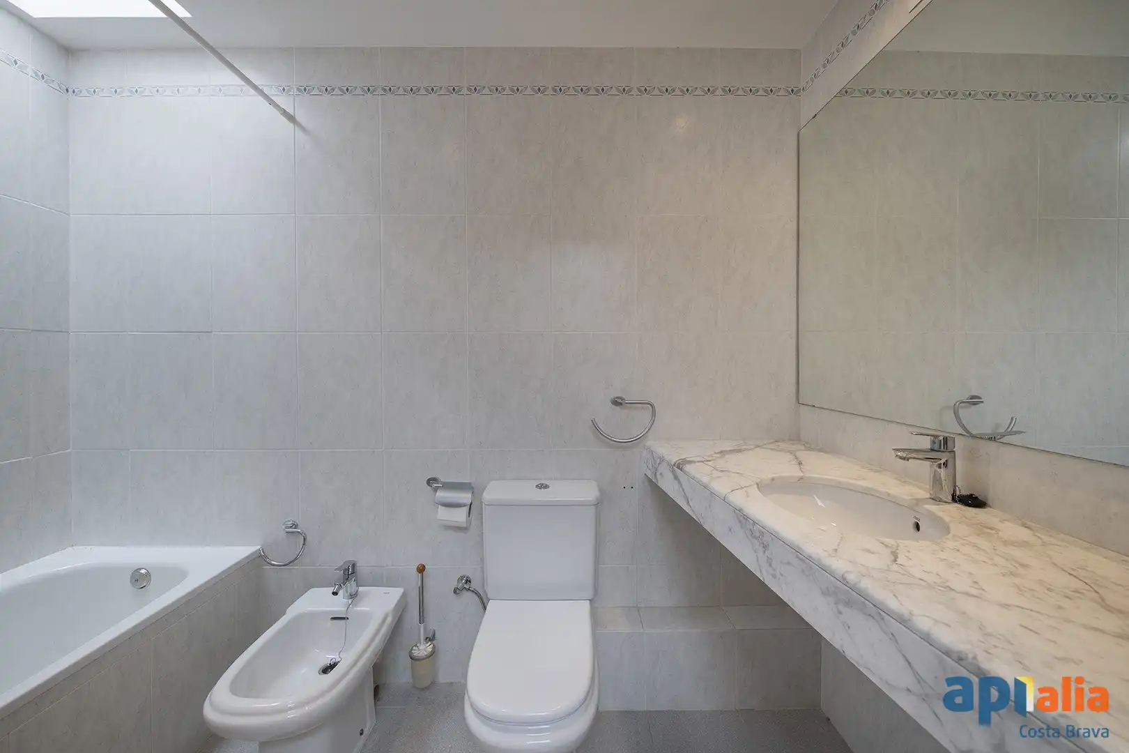Baño de Casa adosada en venta en Sant Feliu de Guíxols con Calefacción y Terraza