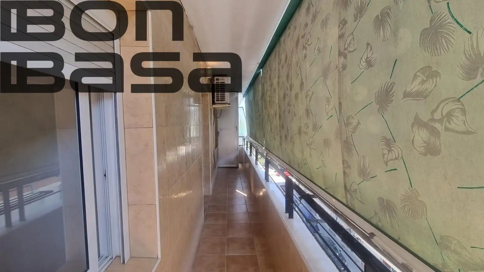 Wohnung zum Verkauf in Alicante / Alacant mit Klimaanlage und Balkon