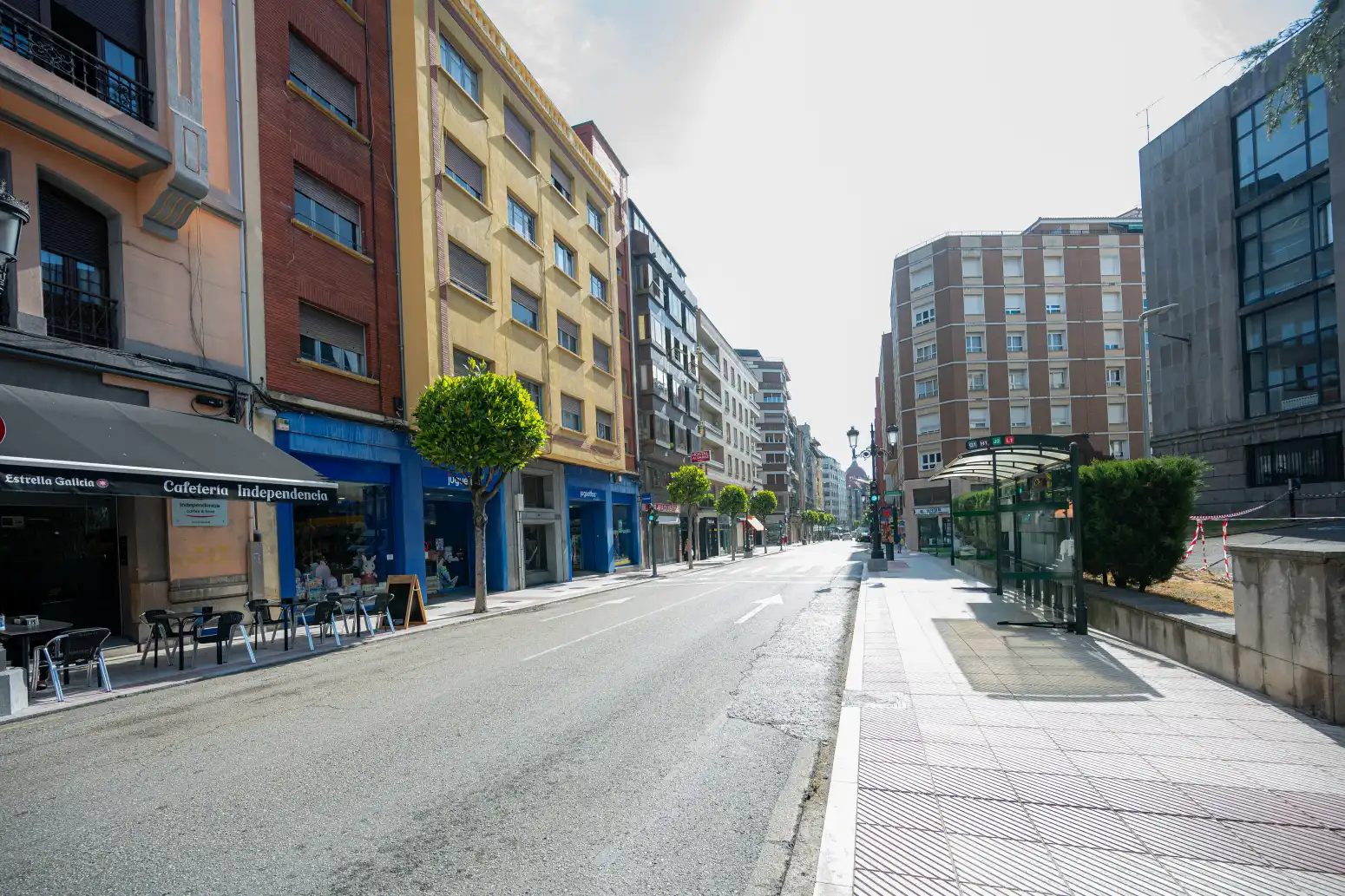 Vista exterior de Pis en venda en Oviedo  amb Calefacció i Balcó