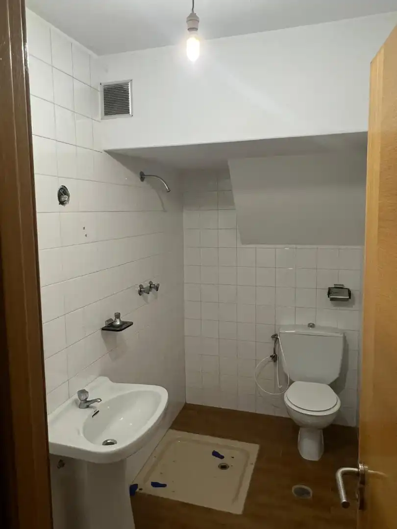 Bany de Casa o xalet en venda en Arteixo amb Jardí privat, Parquet i Terrassa