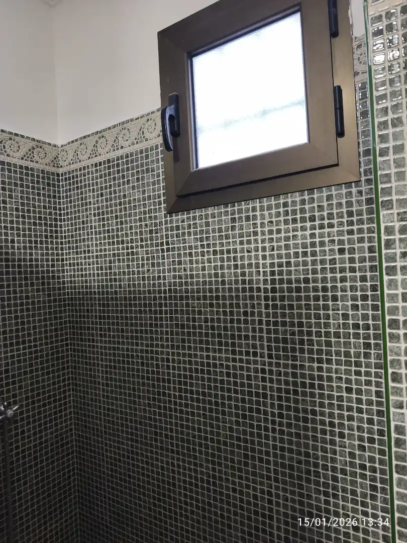 Baño de Planta baja en venta en Sevilla con Aire acondicionado, Jardín privado y Parquet