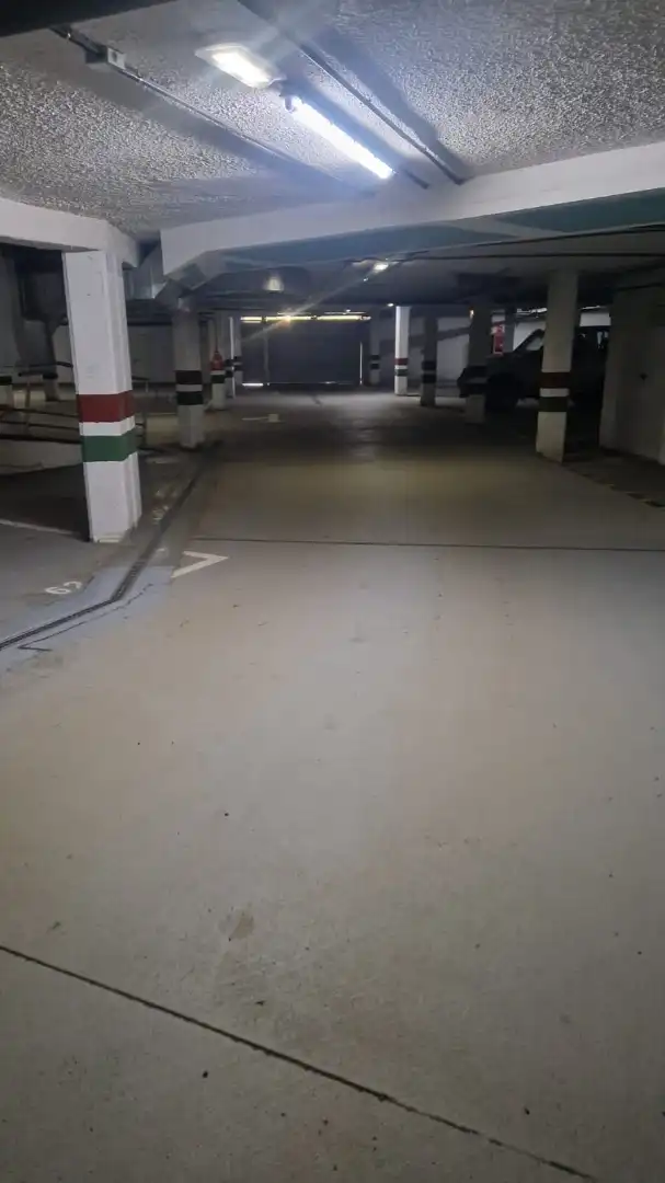 Parking de Apartamento en venta en Puebla de Lillo con Calefacción, Trastero y Amueblado