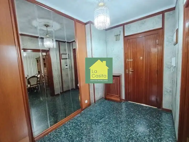 Flat with terrace for sale in Feria, imagen 3