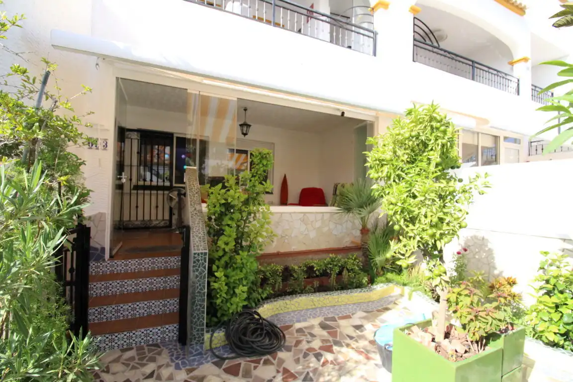 Terrassa de Apartament en venda en Orihuela amb Terrassa, Moblat i Piscina comunitària