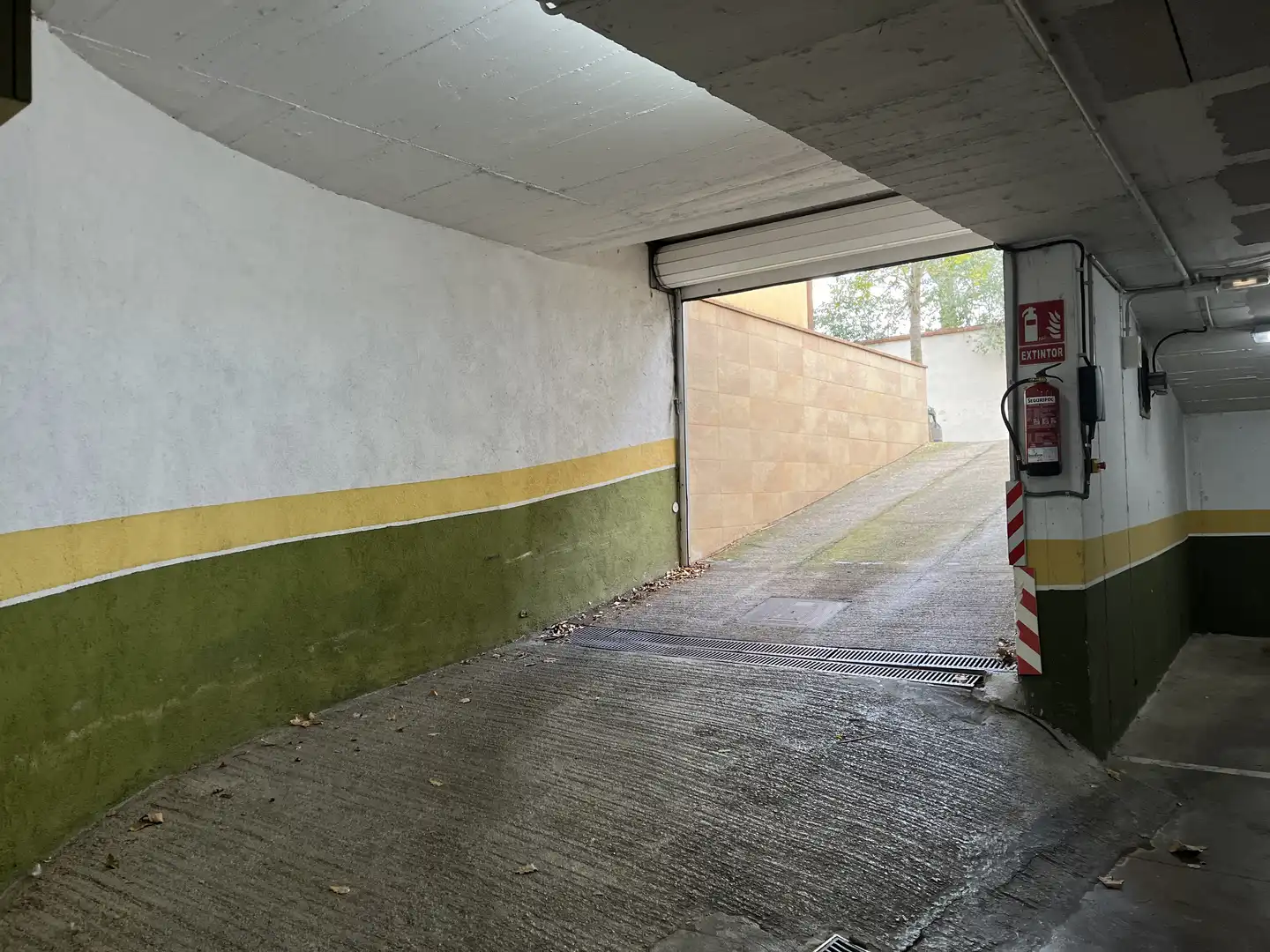Garatge de lloguer a Carrer d'Angel Serradell, 4, Montilivi