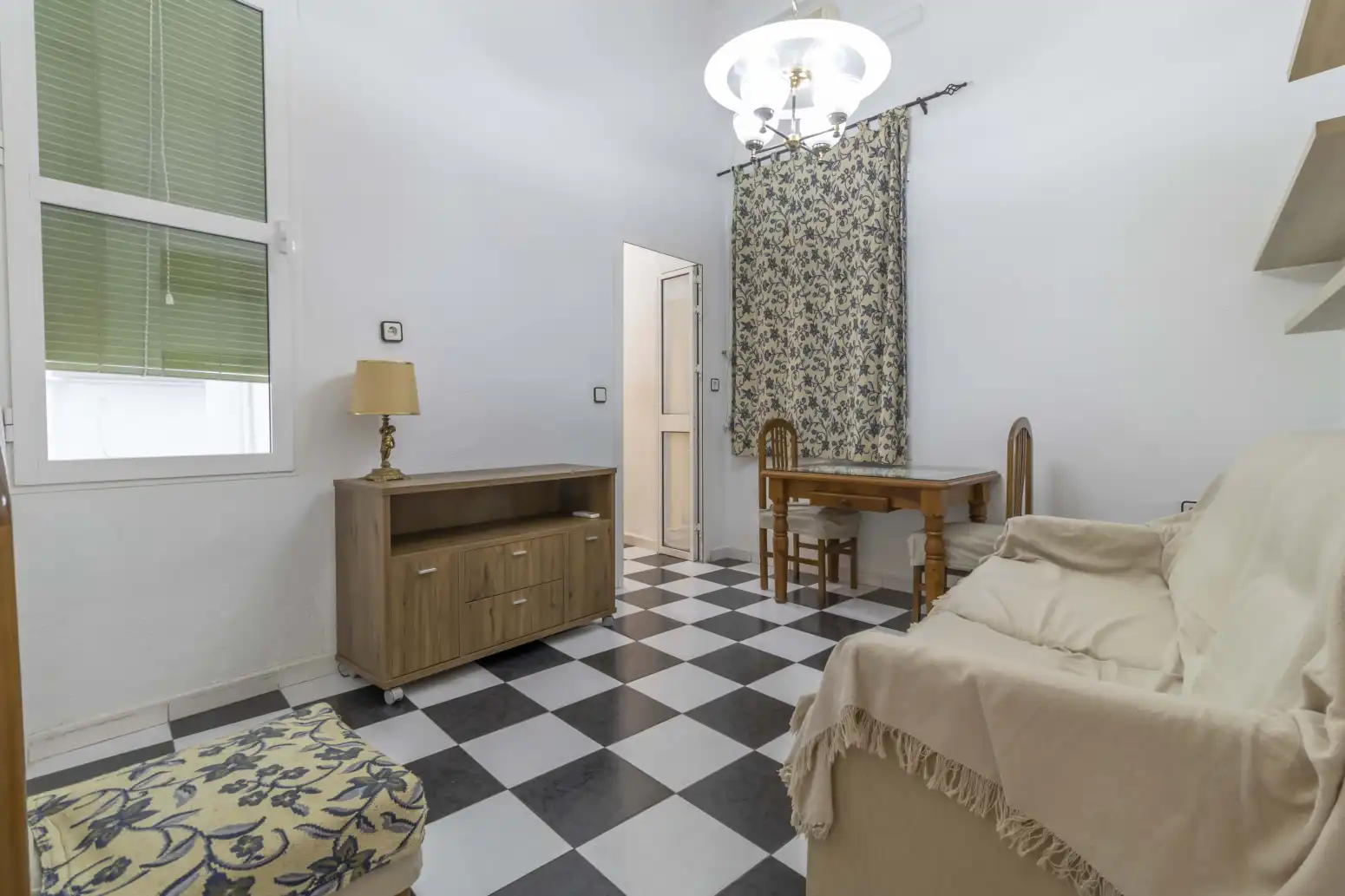 Habitación de Piso en venta en Sevilla con Aire acondicionado
