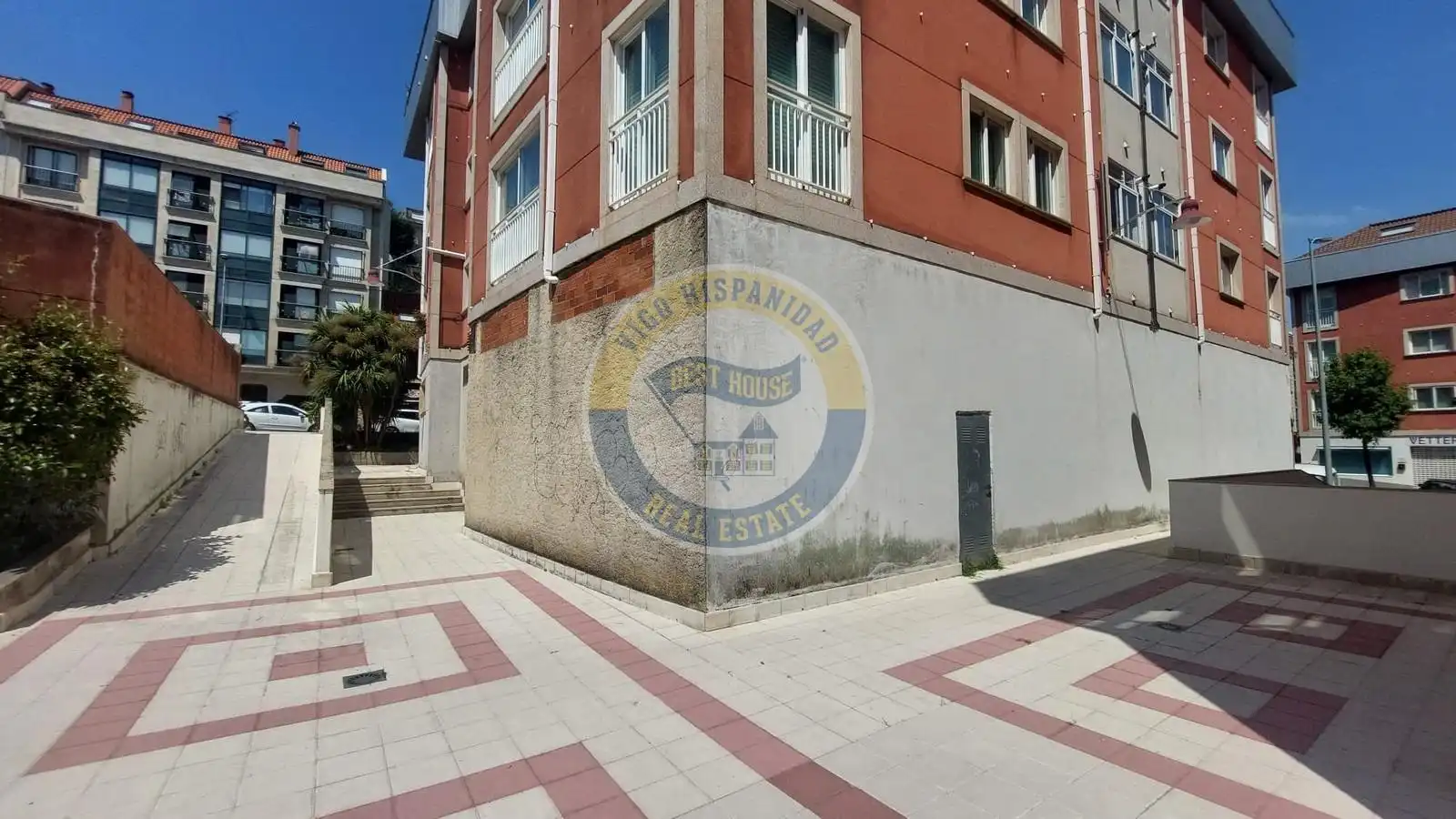 Aparcament de Planta baixa en venda en Vigo  amb Calefacció