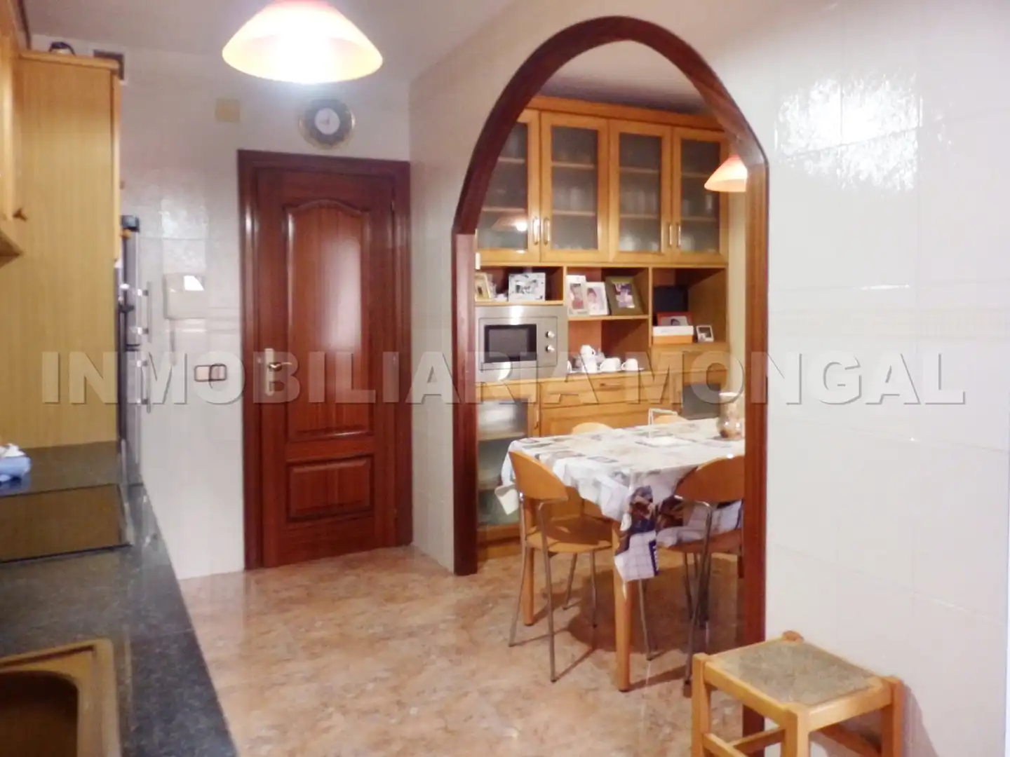 Casa a schiera con terrazza in vendita a Carrer de l'Abat Escarré, imagen 21