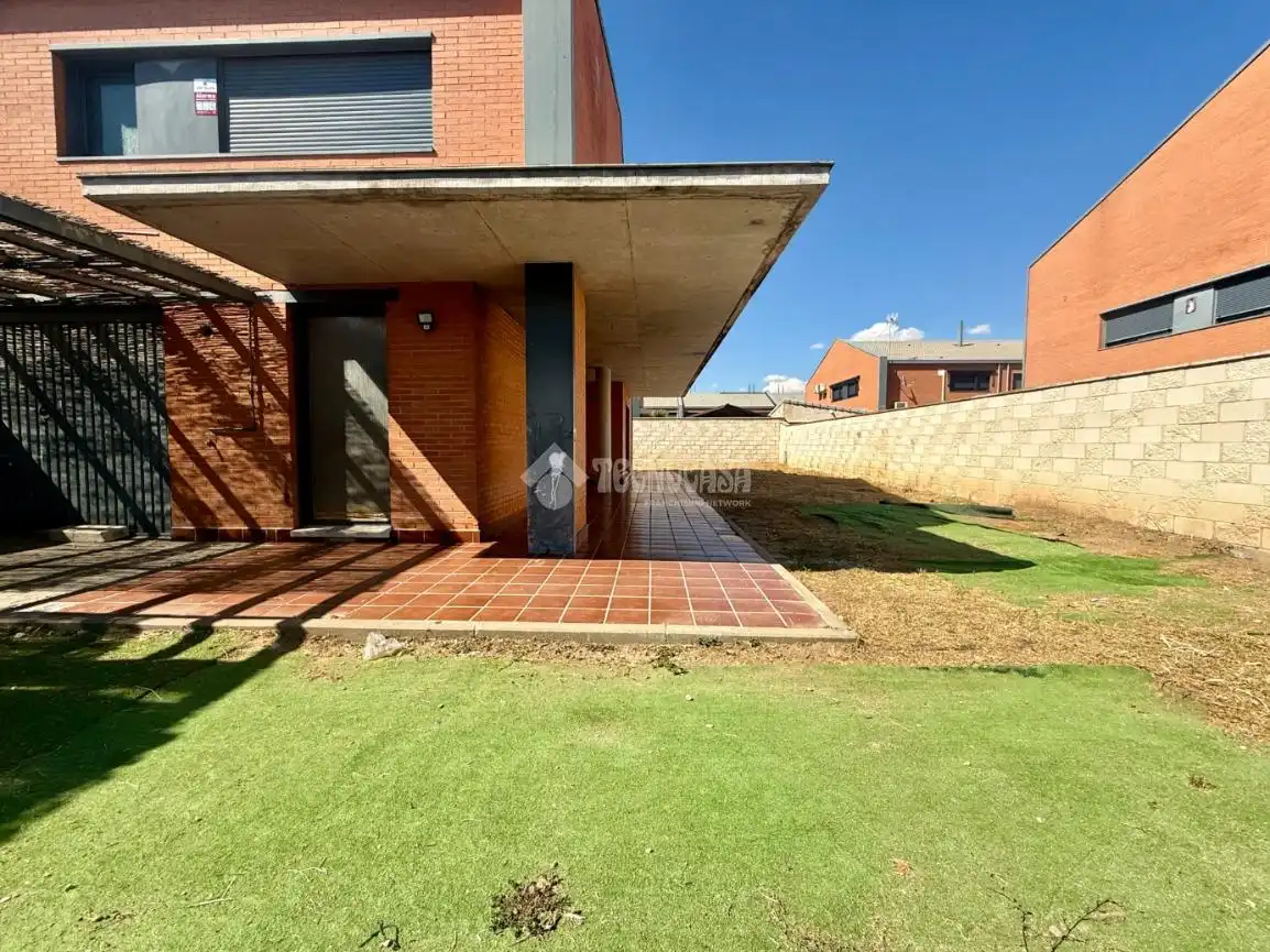 Exterior view of Detached homes for sale in Alovera  with Heating and Alarm
