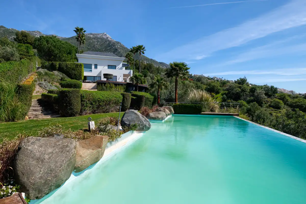 Casa amb piscina en venda a Istán, imagen 2
