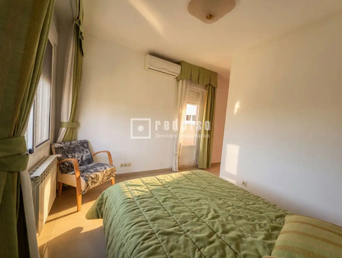 Dormitori de Casa o xalet en venda en Camarena amb Aire condicionat, Calefacció i Terrassa