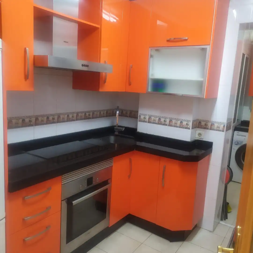 Kitchen of Flat for sale in Vélez-Málaga  with Air Conditioner, Terrace and Community pool
