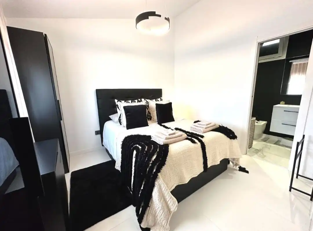Bedroom of Houses for sale in Mijas  with Air Conditioner, Heating and Swimming Pool